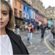 Docente di scuola superiore impartisce ripetizioni per tutte le materie (fino alla terza media), specifiche materie per superiori