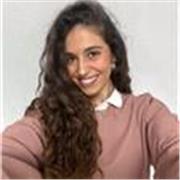 Maestra de primaria, dispuesta y apta para dar clase en todos los niveles.
