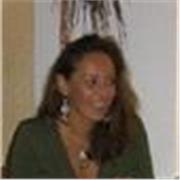 Insegnante di inglese pluriennale esperienza, offre lezioni online.