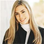 Profesora de inglés con experiencia en clases para niños y adultos de forma virtual