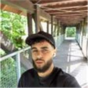 Hey du hast Schwierigkeiten beim lernen der Sprache dann meld dich bei mir ich helfe dir gerne weiter wir werden zusammen besser