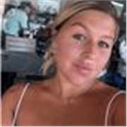 Profesora de Educación Infantil y Primaria, formándome en Pedagogía Terapéutica, imparto clases adaptadas a cada alumno.