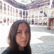 Insegnante madrelingua, con più di 12 anni di esperienza nel insegnamento