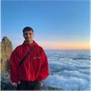 Estudiante de magisterio, con examenes british, titulo de ingles de la EOI y graduado en la especialidad de enseñanza inglesa