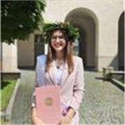 Laureata in lingue (Inglese e tedesco) offro ripetizioni e aiuto compiti per ragazzi di elementari e medie in qualsiasi materia
