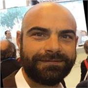 Profesor titulado con más de 15 años de experiencia en diferentes ámbitos de la enseñanza y la formación