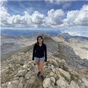 Soy estudiante del último curso de Educación Primaria, soy una persona paciente y con ganas de enseñar