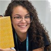 Ciao! Sono un’insegnante di inglese bilingue con 7 anni di esperienza nell’insegnamento, maturata sia a livello internazionale sia