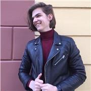 Englisch-, Deutsch als Fremdsprache-, Spanisch- und Ungarisch-Tutor (online)