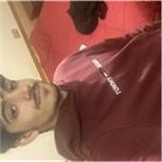 Estudiante de ingeniería de tercer año que puede enseñar a gente que está empezando a aprender en distintos cursos