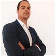 Ragazzo di 33 anni con una licenza TOEFL conseguita con punteggio di 98/120 (C1 avanzato) offre lezioni di inglese americano.