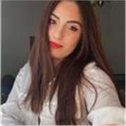 Insegnante madrelingua italiana con due lauree, pronta a far scoprire la bellezza della lingua italiana a chiunque ne abbia voglia