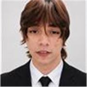 Profesor de física con implementación de programación en Phyton para la verificación y análisis de datos para bachilleres.