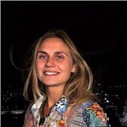 Kreatives Sprachtalent mit Erfahrung in Kinderbetreuung