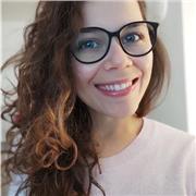 Laureata in Lingue e specializzata nell'insegnamento. Adoro il mio lavoro!