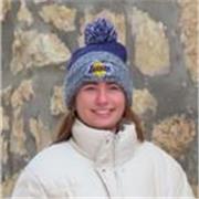 Profesora de apoyo escolar con experiencia dando clases. Estudiante de ingeniería en electrónica industrial y automática (UC3M)