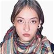 Ilustradora y tatuadora que enseña dibujo desde cero con técnica y sensibilidad