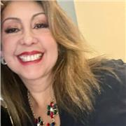 Profesora de apoyo escolar o universitario. Además ayudo a que puedan tener conversaciones fluidas