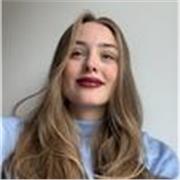 Soy profesora nativa de francés y mi objetivo es enseñarte un idioma complejo pero importante en el mundo laboral y académico