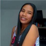 Estudiante de administración de empresas que ofrece clases de matemáticas básicas