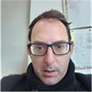 Laureato in scienze politiche impartisce lezioni private