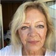 Diploma di Flauto al Conservatorio di Musica Santa Cecilia Roma. Figlia d’arte con più di 40 anni d’insegnamento