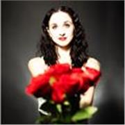 I would describe myself as creative, motivating and patient.