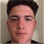 Estudiante de Educación Primária en la UAB, que ofrece refuerzo escolar para Primaria y ESO