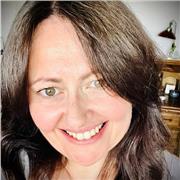 biologa impartisce lezioni in smart working