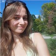 Étudiante donne des cours de soutien et d'aide aux devoirs sur Annecy/Annecy-le-Vieux pour élèves en primaire, collège ou lycée (sans spécialités scientifiques)