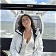 Insegnante madrelingua italiana con approccio personalizzato e internazionale 