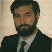 Laureato in Ingegneria impartisce lezioni di matematica ed informatica