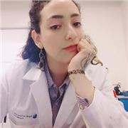 Maestra de Biología - Maestro