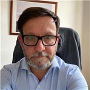 Profesional del derecho desde hace más de 20 años con experiencia judicial y en la Administración de Justicia