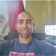 Maestro de Ingles con UN ano de experiencia ayudando a practicar expreciones y vocabulario native a ninos, jovenes y adultos