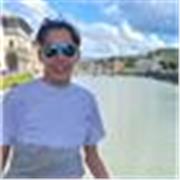 Studente del 2 anno del liceo scientifico con otttimi voti in tutte le materie con la passione per le materie scientifiche