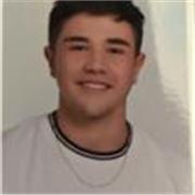 Estudiante de bachillerato científico, especializado en matemáticas, informática, tecnología, física y química