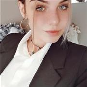 Studentessa impartisce lezioni in materie umanistiche dalle elementari al biennio delle superiori (eccetto latino)