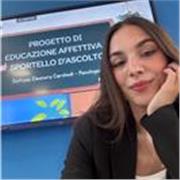 Psicologa specializzata in psicopatologia dell'apprendimento e tutor per bambini e ragazzi con Disturbi Specifici dell'Apprendimento (DSA) e Bisogni Educativi Speciali (BES). Offro supporto personalizzato per aiutare studenti e famiglie a gestire le diffi