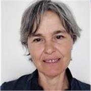Profesora de español como lengua extranjera con 15 años de experiencia. Licenciatura en Ciencias de la Educación y  C2 en Inglés. 
