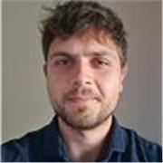 Laureato in Fisica all'Università di Padova offre lezioni di matematica e fisica a studenti di liceo o altre scuole superiori