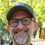 Insegnante di design grafico, impaginazione e di tecniche di prestampa