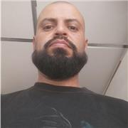 Soy un apasionado por la filosofía y me gustaría compartir esta pasión con la juventud