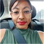 Professora de Iniciação ao violão