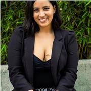 Comunicadora social y especialista en marketing y comunicaciones integrales, con más de 8 años de experiencia.