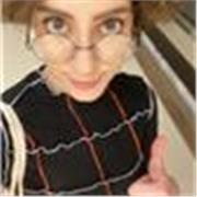Profesora particular de inglés para todas las edades, biología, ciencias, y filosofía para jóvenes.