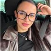 Hola me llamo Ainhoa, tengo 24 años y soy alumna de la universidad de Las Palmas de Gran Canaria a punto de finalizar el grado.