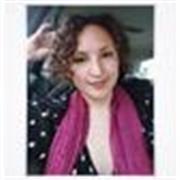 Maestra titulada en Primaria y en Música con experiencia en impartir diversas actividades extraescolares y con alumnado con NEE.