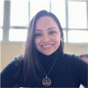 Profesora de Educación Diferencial imparte clases on line de español