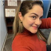 Paciente y apacible, con los niños me gusta jugar y apoyarles en su crecimiento. No tengo vicios, soy Testigo de Jehová y me gusta ayudar a otras personas.